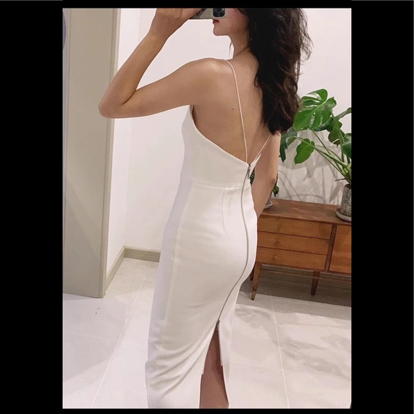 AlexPerry - Picture 3 of 6